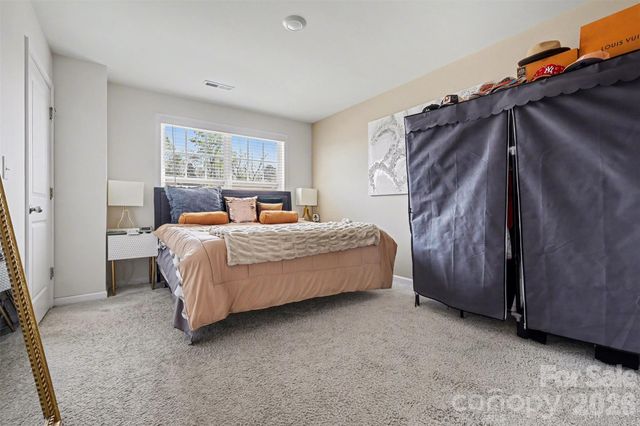 108 W Northstone Road, Mooresville, NC 28115