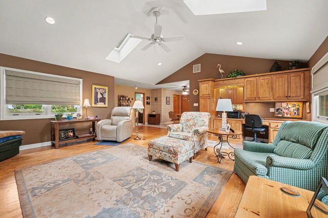 12400 S 70th Avenue, Palos Heights, IL 60463