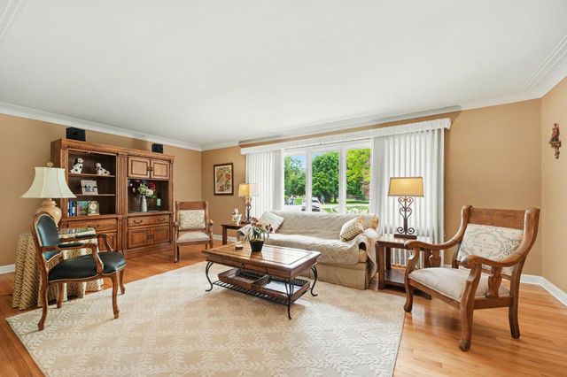 12400 S 70th Avenue, Palos Heights, IL 60463