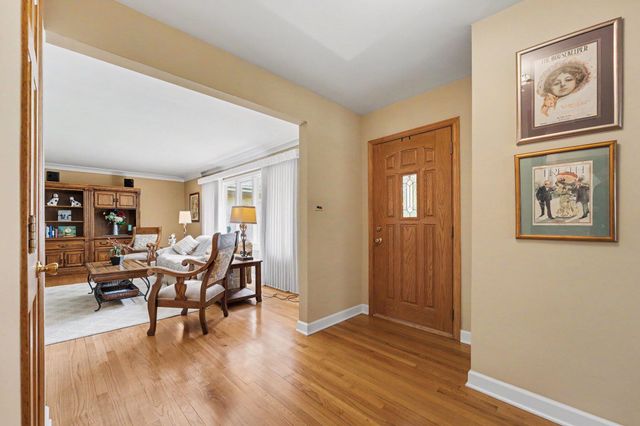 12400 S 70th Avenue, Palos Heights, IL 60463