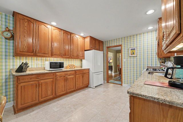 12400 S 70th Avenue, Palos Heights, IL 60463