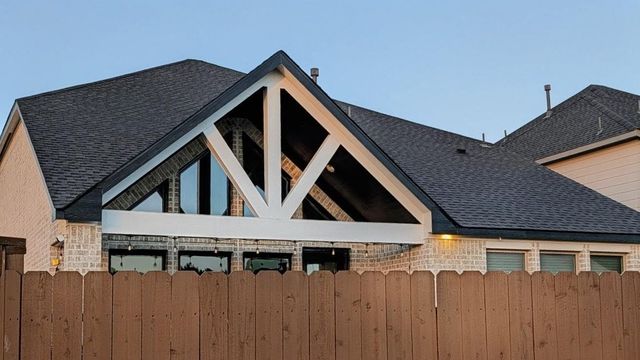 211 Vista Knoll Court, New Caney, TX 77357