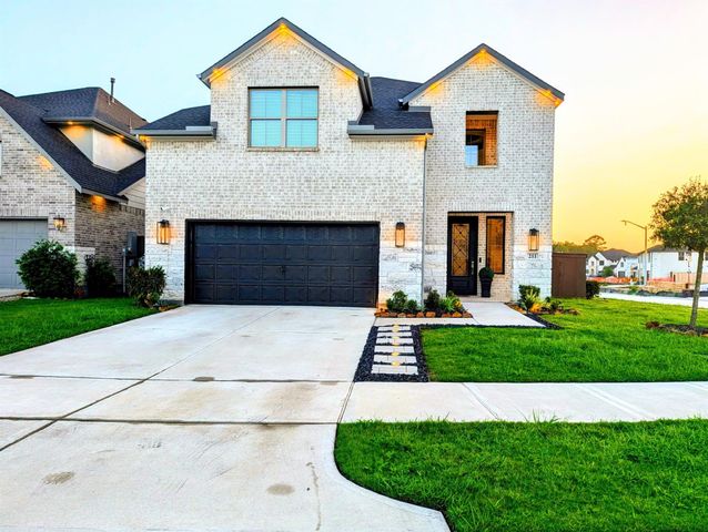 211 Vista Knoll Court, New Caney, TX 77357