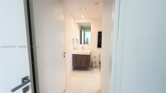 401 N Birch Rd 415, Fort Lauderdale, FL 33304