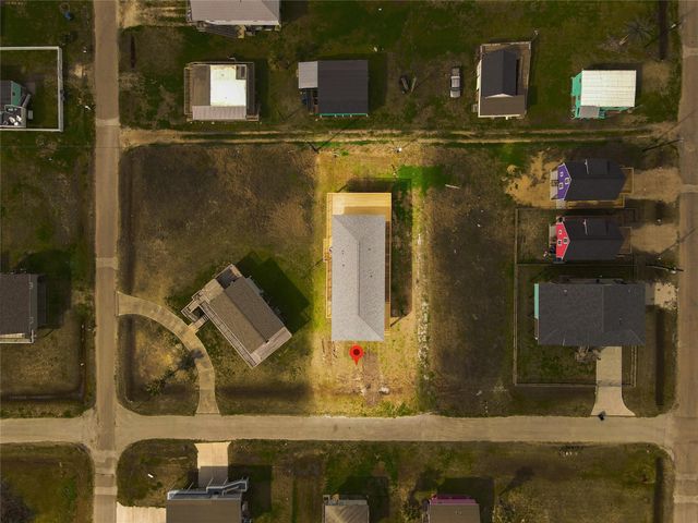 1014 Treaty Dr, Surfside Beach, TX 77541