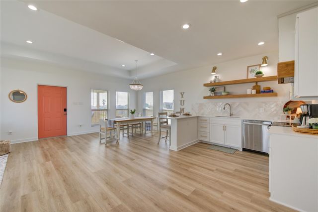 1014 Treaty Dr, Surfside Beach, TX 77541