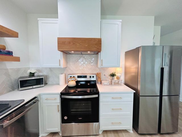 1014 Treaty Dr, Surfside Beach, TX 77541