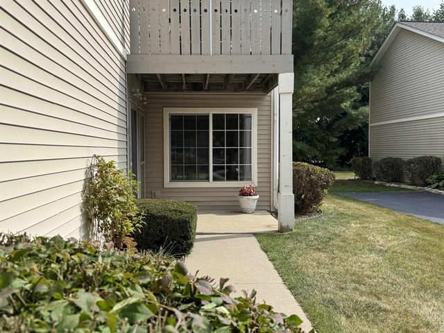 2635 Iva Court #17, Beloit, WI 53511