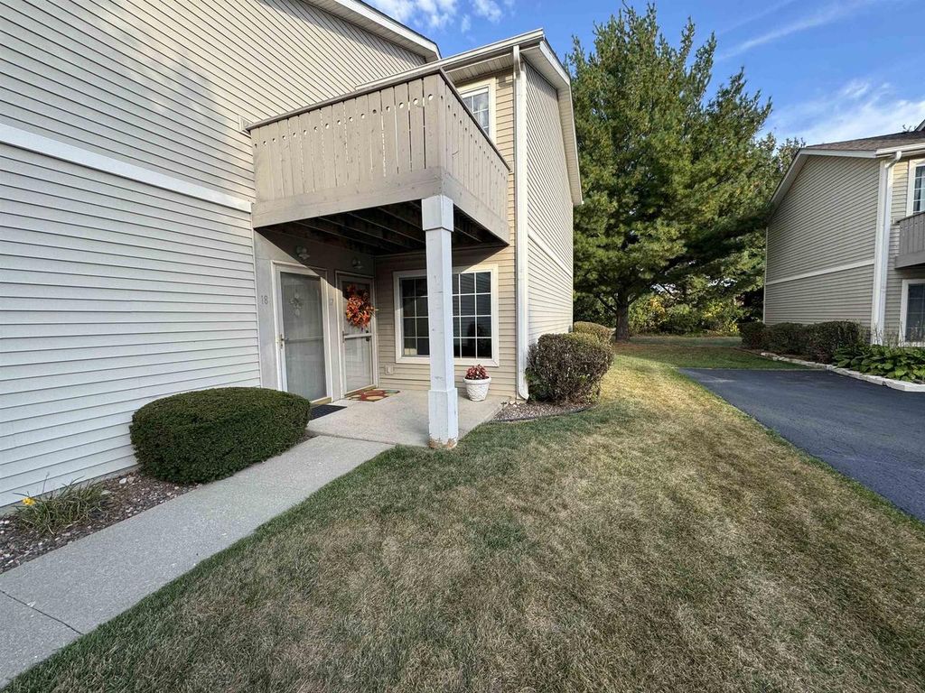 2635 Iva Court #17, Beloit, WI 53511