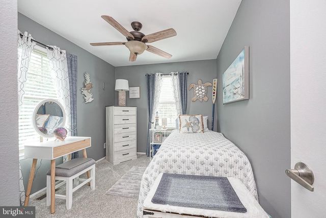 640 FOXTON, West Deptford, NJ 08051