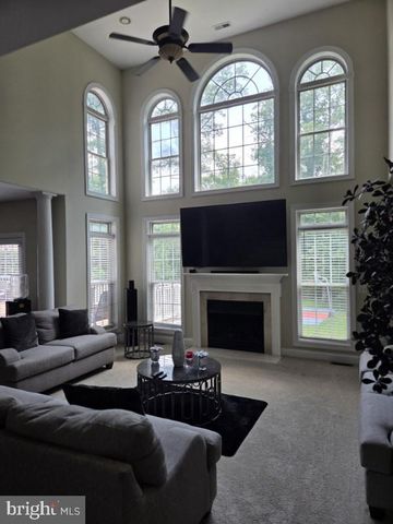 2694 SAINT PETERS CHURCH RD, Waldorf, MD 20601