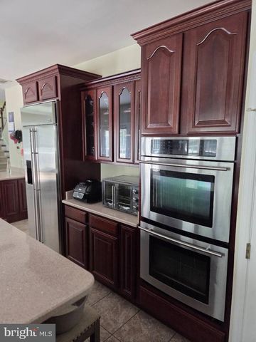 2694 SAINT PETERS CHURCH RD, Waldorf, MD 20601