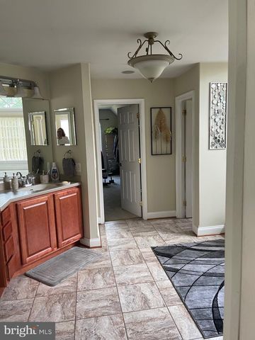 2694 SAINT PETERS CHURCH RD, Waldorf, MD 20601