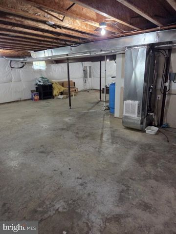 2694 SAINT PETERS CHURCH RD, Waldorf, MD 20601