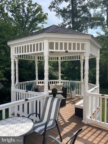 2694 SAINT PETERS CHURCH RD, Waldorf, MD 20601