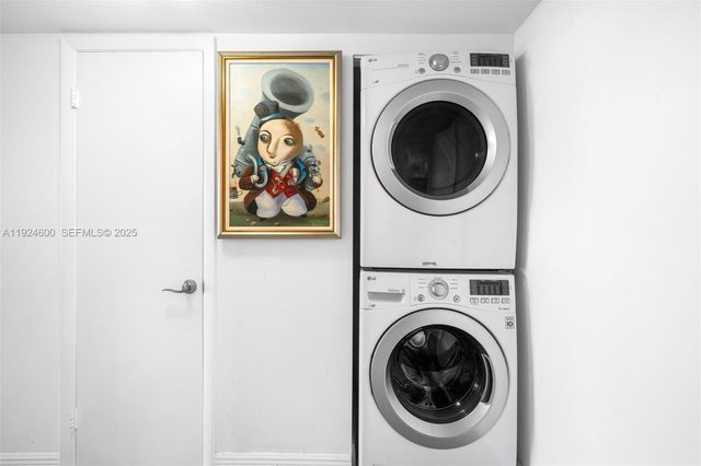 4000 Towerside Ter 705, Miami, FL 33138