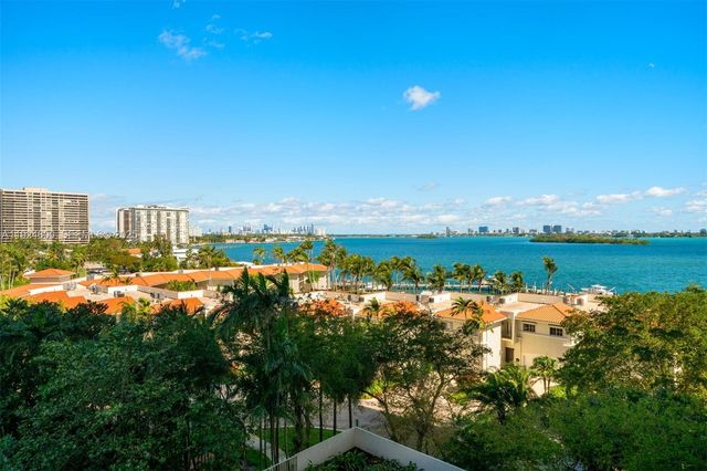 4000 Towerside Ter 705, Miami, FL 33138