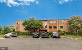 3314 S 28TH ST S #203, Alexandria, VA 22302