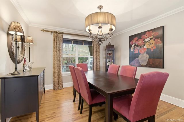 22 Knott Drive, Glen Cove, NY 11542