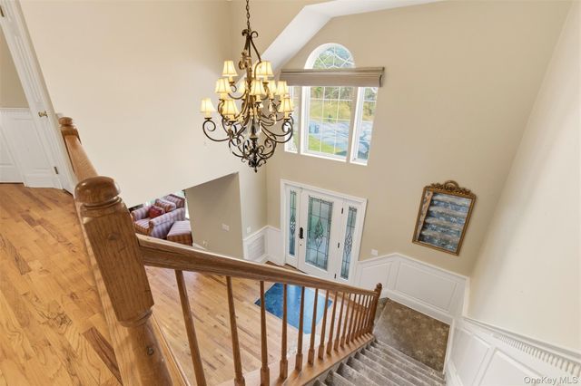 22 Knott Drive, Glen Cove, NY 11542