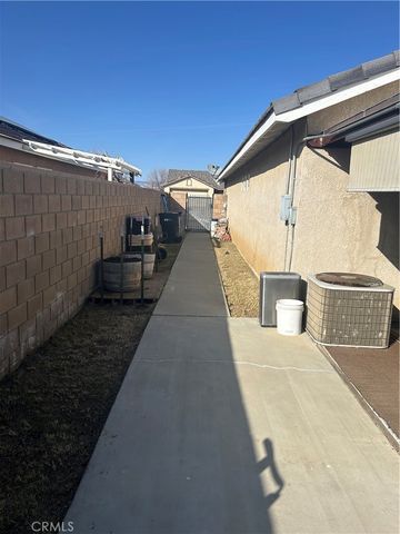 3918 Parkridge, Rosamond, CA 93560