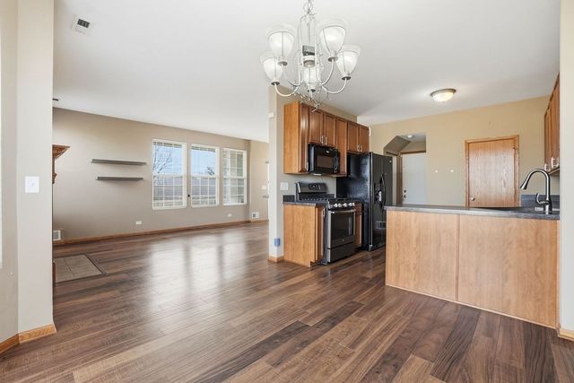 1008 Heron Circle 1, Joliet, IL 60431