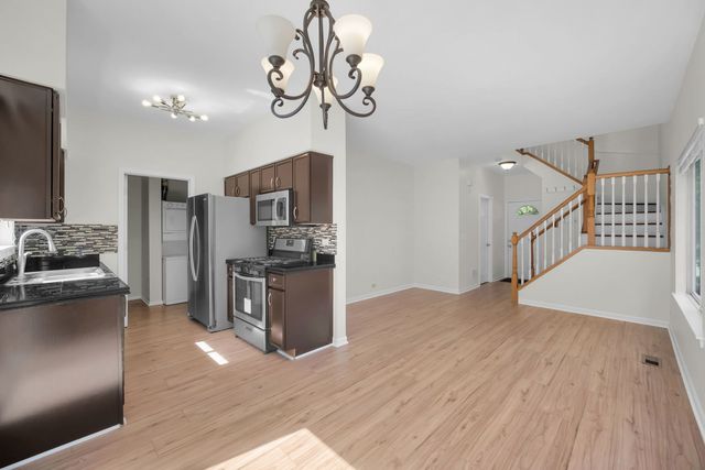 2935 Cedar Glade Drive, Naperville, IL 60564