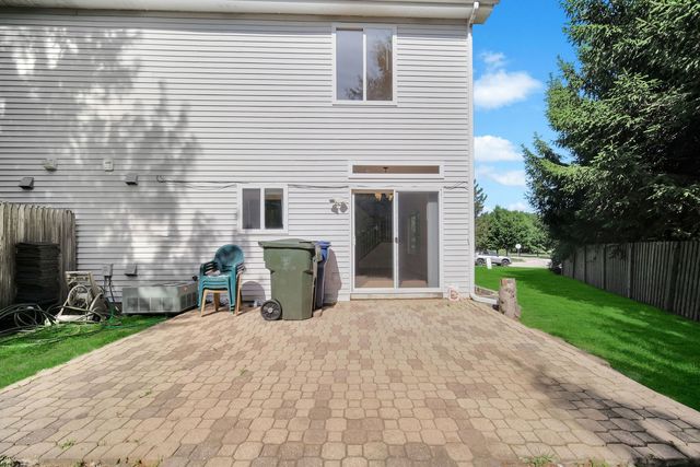 2935 Cedar Glade Drive, Naperville, IL 60564