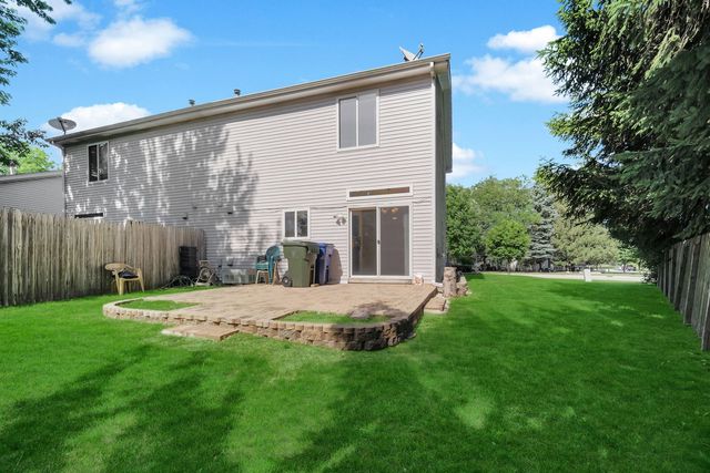 2935 Cedar Glade Drive, Naperville, IL 60564