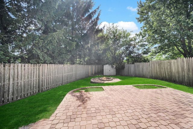2935 Cedar Glade Drive, Naperville, IL 60564