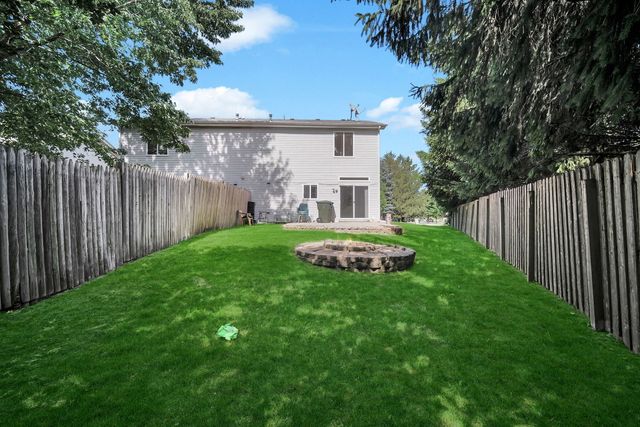 2935 Cedar Glade Drive, Naperville, IL 60564
