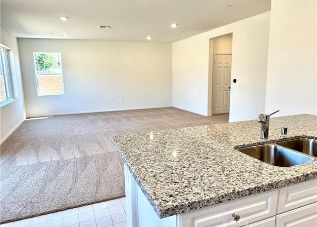 7692 Citrusmoon Court, Riverside, CA 92507