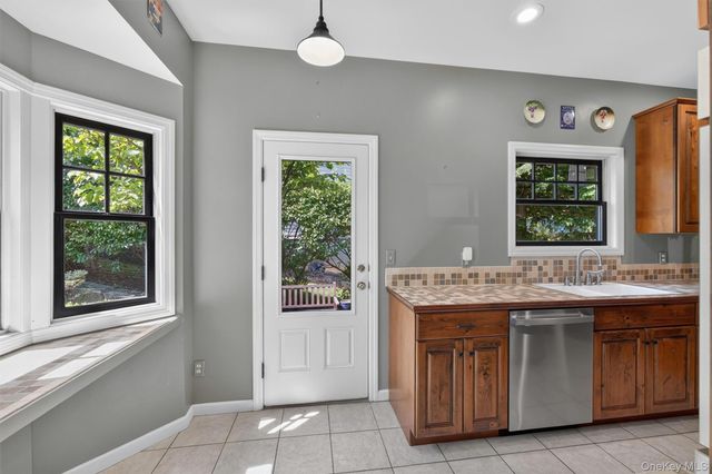 708 Kossuth Place, Peekskill, NY 10566