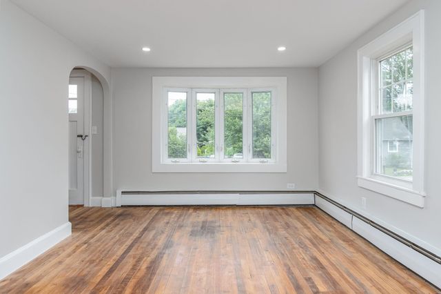 30 Dawson Avenue, Manchester, NH 03104