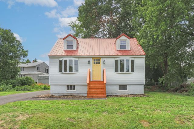 30 Dawson Avenue, Manchester, NH 03104