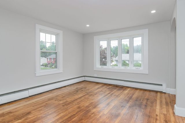 30 Dawson Avenue, Manchester, NH 03104