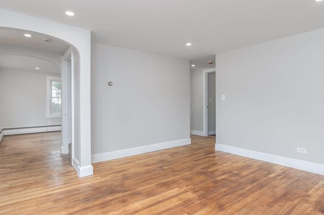 30 Dawson Avenue, Manchester, NH 03104