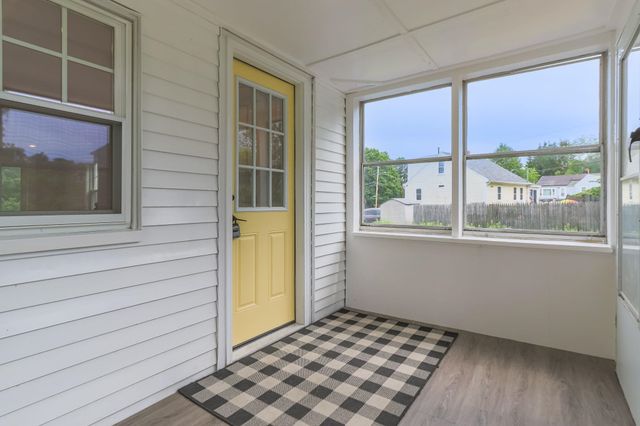 30 Dawson Avenue, Manchester, NH 03104