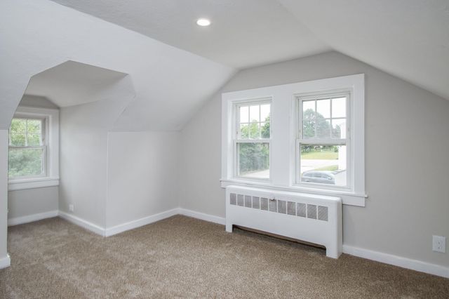 30 Dawson Avenue, Manchester, NH 03104
