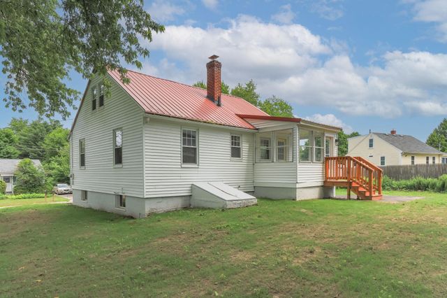 30 Dawson Avenue, Manchester, NH 03104