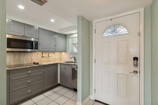 1243 S MARTIN LUTHER KING JR AVENUE B501, Clearwater, FL 33756