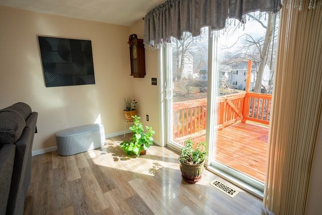 3 Columbia Rd, Billerica, MA 01821