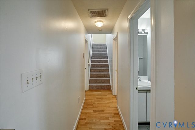 1432 Patriot Cir, Glen Allen, VA 23059