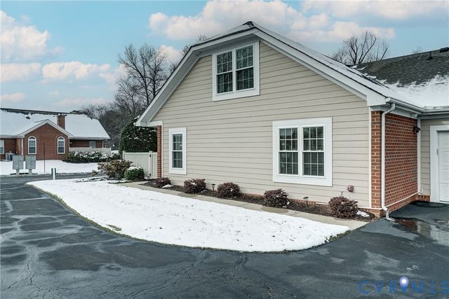 1432 Patriot Cir, Glen Allen, VA 23059