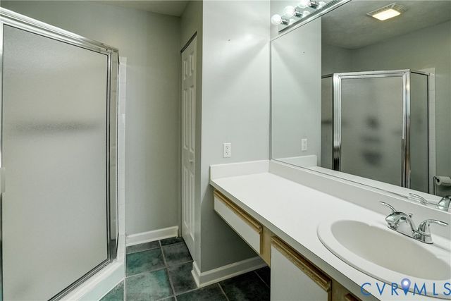 1432 Patriot Cir, Glen Allen, VA 23059