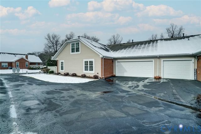 1432 Patriot Cir, Glen Allen, VA 23059