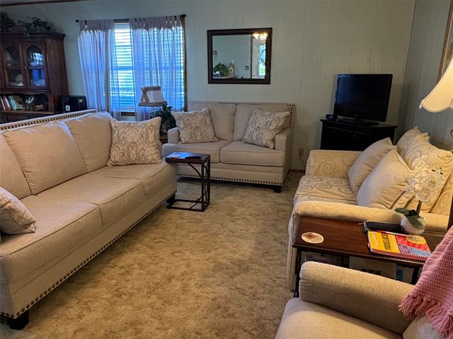 32 County Road 4784, Sulphur Springs, TX 75482