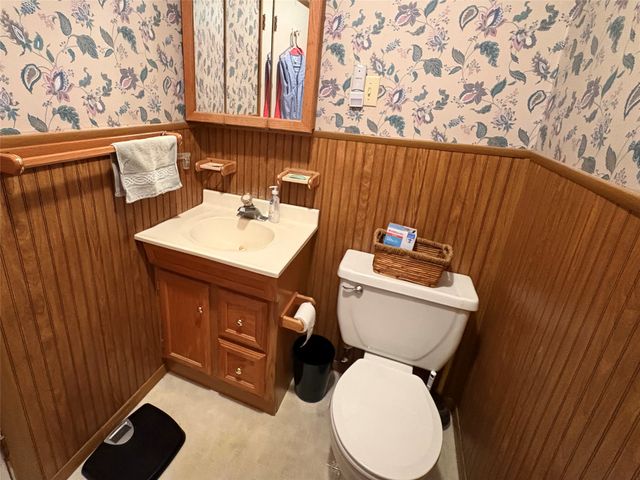 32 County Road 4784, Sulphur Springs, TX 75482