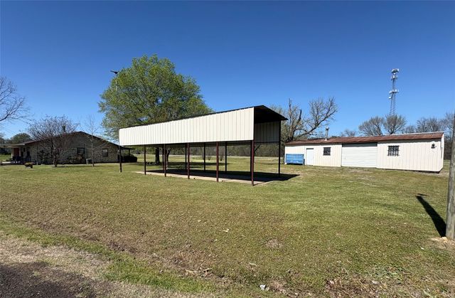 32 County Road 4784, Sulphur Springs, TX 75482