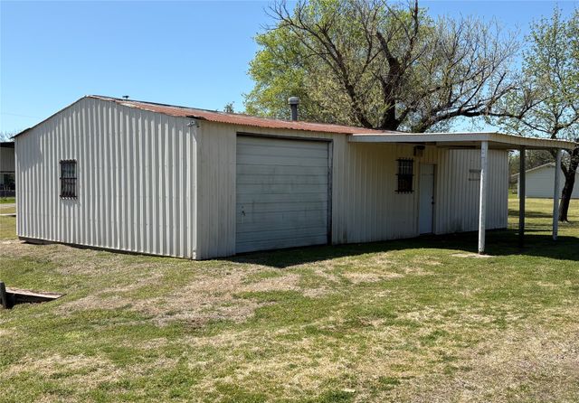 32 County Road 4784, Sulphur Springs, TX 75482